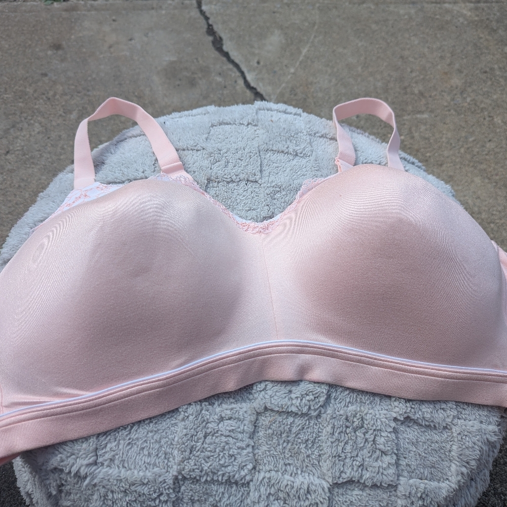 Cacique Light Pink Wireless T-Shirt Bra